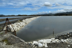 lake_grassmere_evaporation_ponds_02