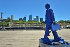 sculpture_on_the_finger_warf_02